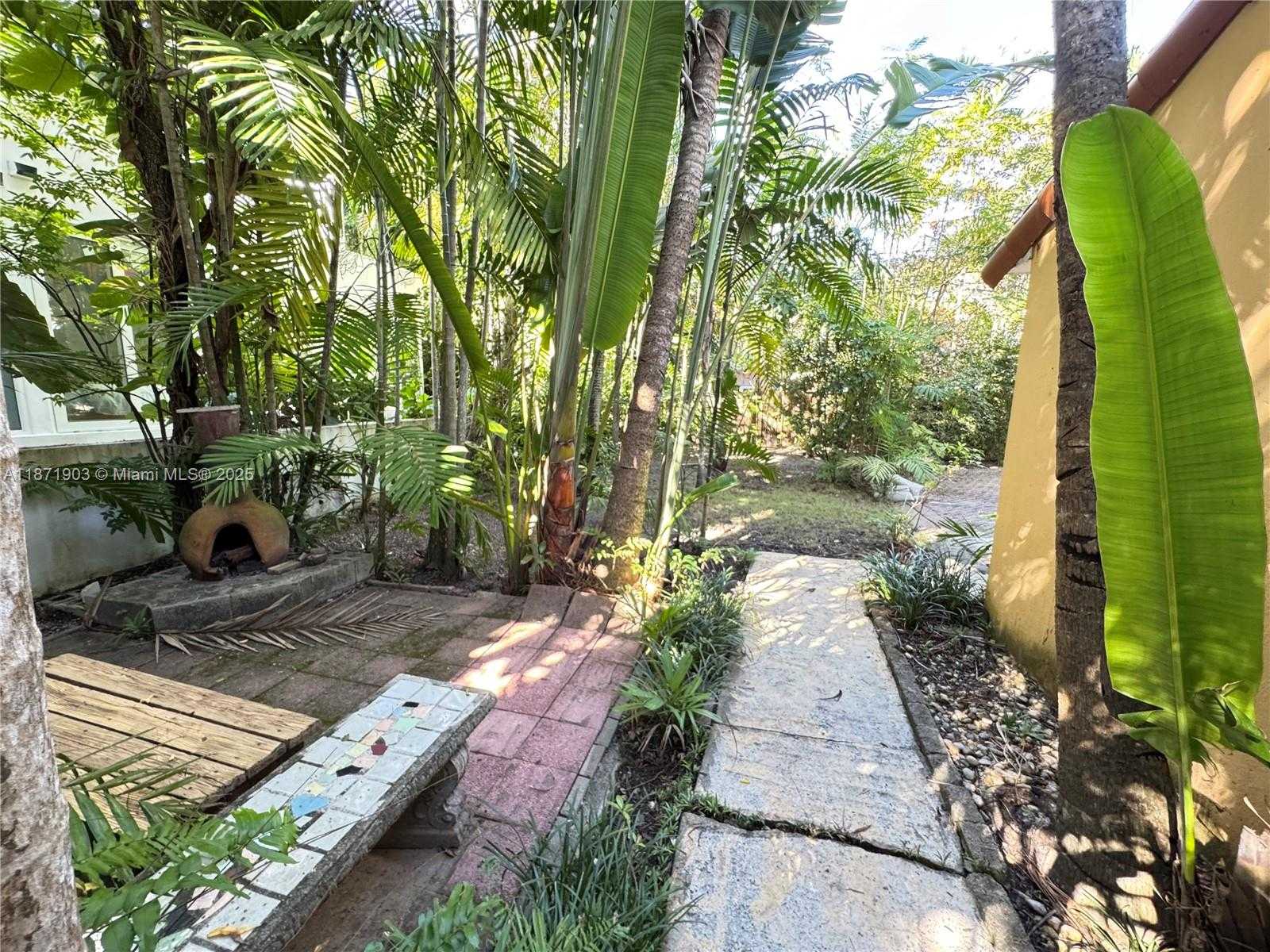Small Image of 6750 BRIGHTON PL, Coral Gables Number 4