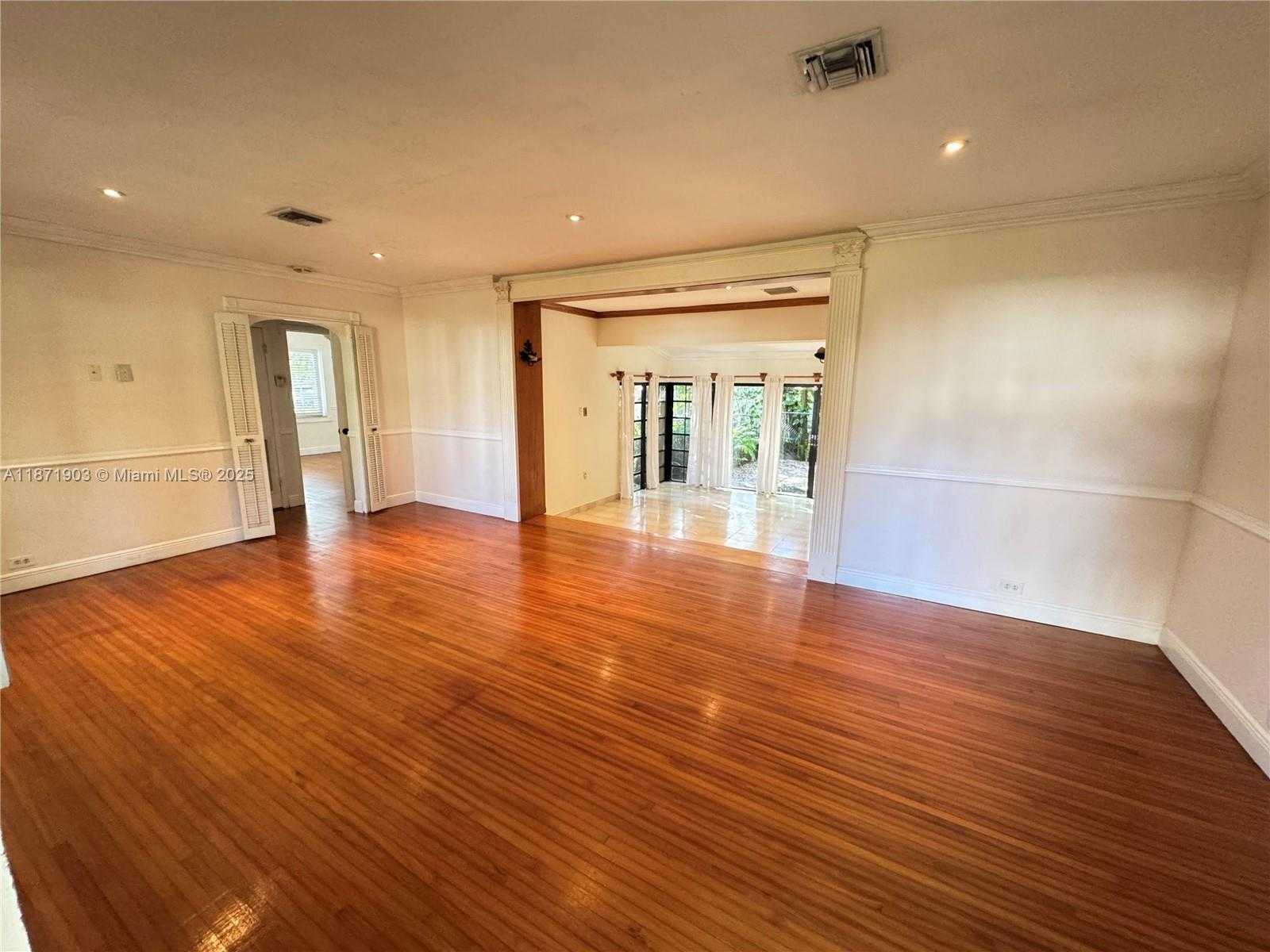 Small Image of 6750 BRIGHTON PL, Coral Gables Number 6