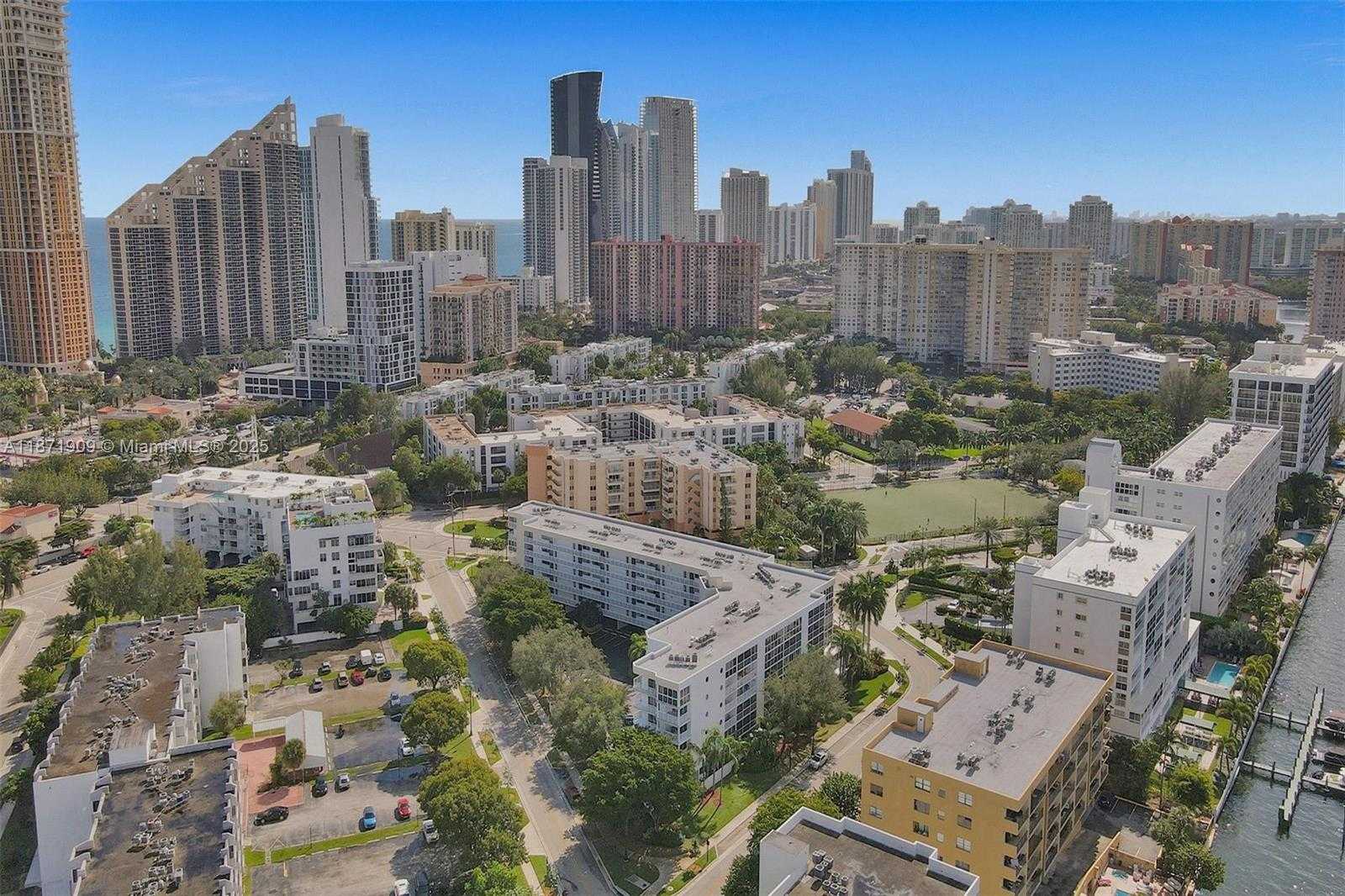 Small Image of 17801 NORTH BAY ROAD #303, Sunny Isles Beach Number 22