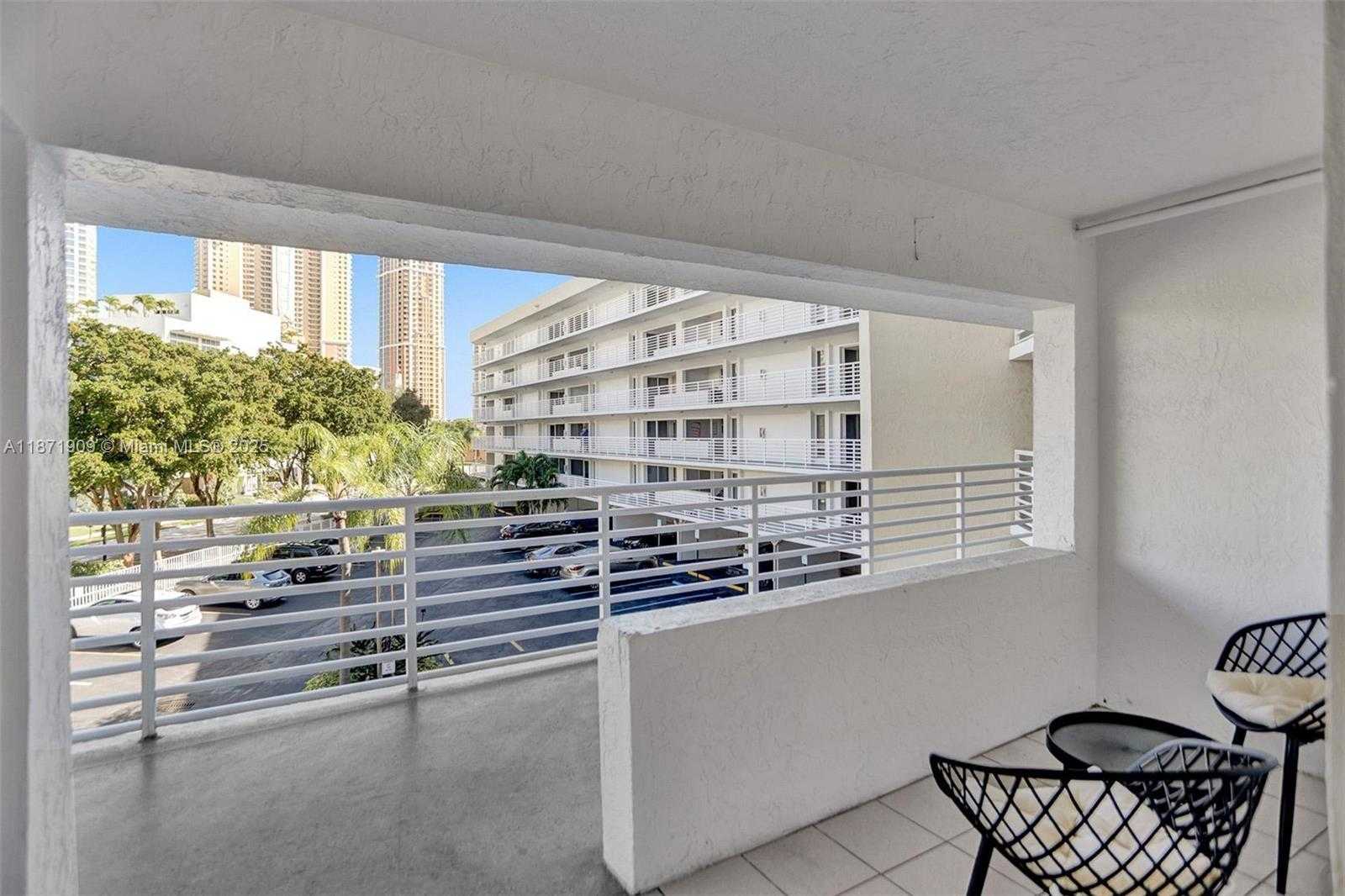 Small Image of 17801 NORTH BAY ROAD #303, Sunny Isles Beach Number 28