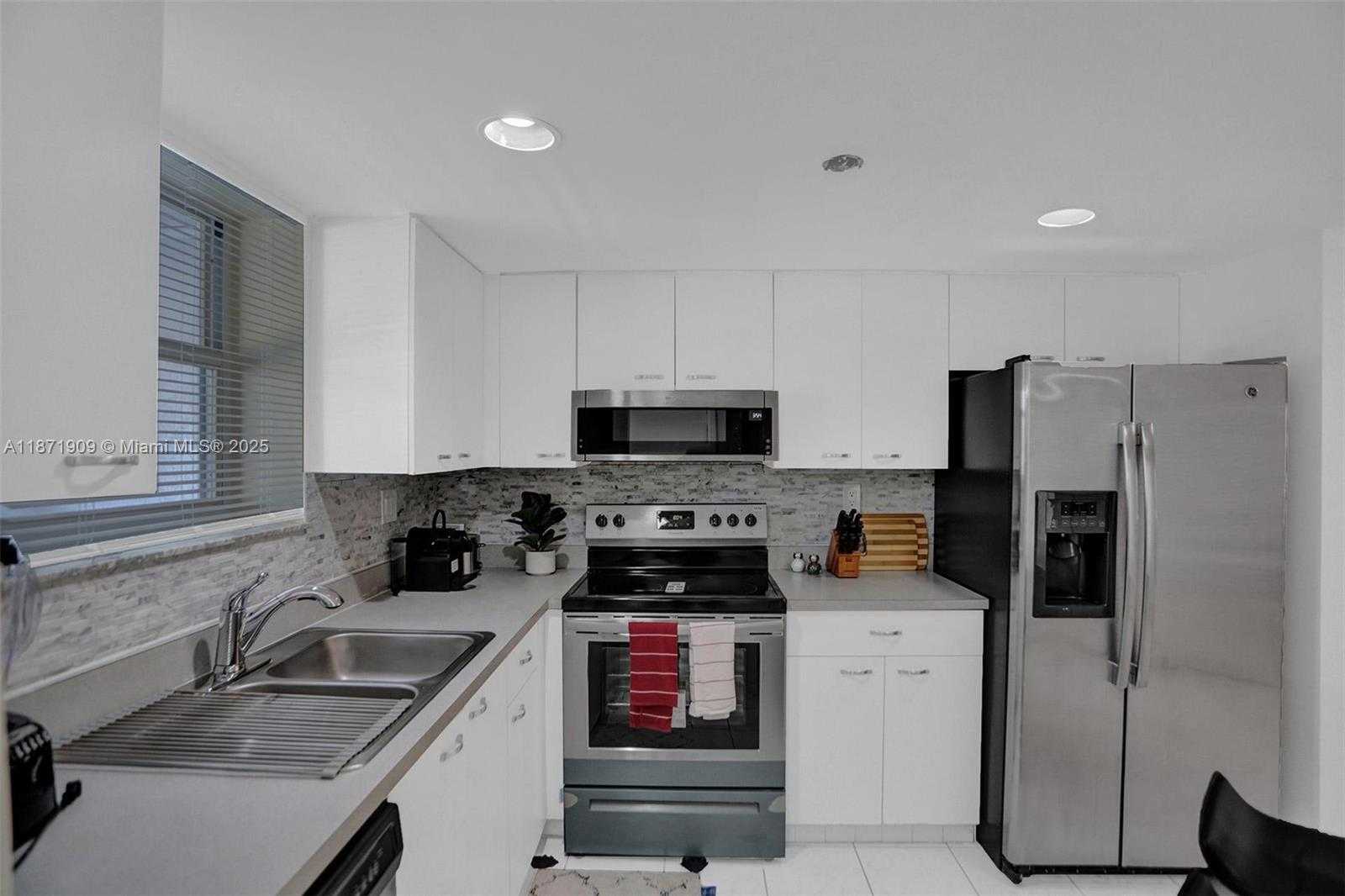 Small Image of 17801 NORTH BAY ROAD #303, Sunny Isles Beach Number 48