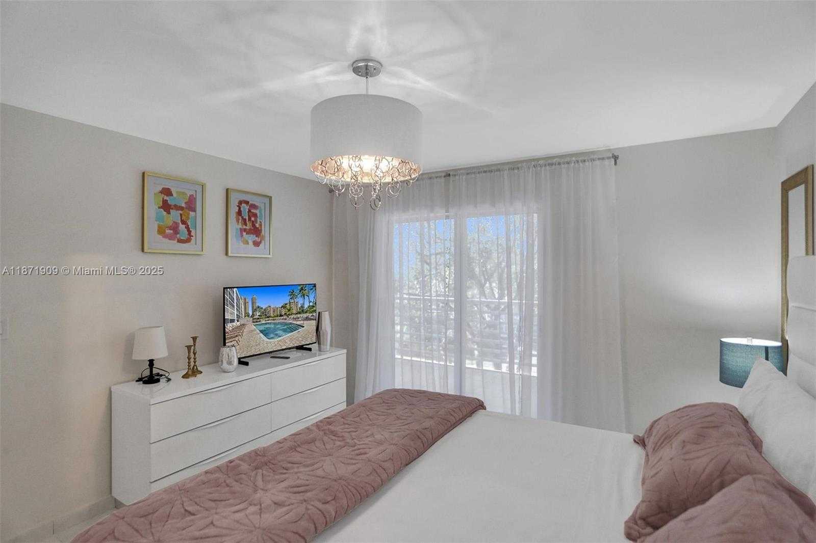 Small Image of 17801 NORTH BAY ROAD #303, Sunny Isles Beach Number 50