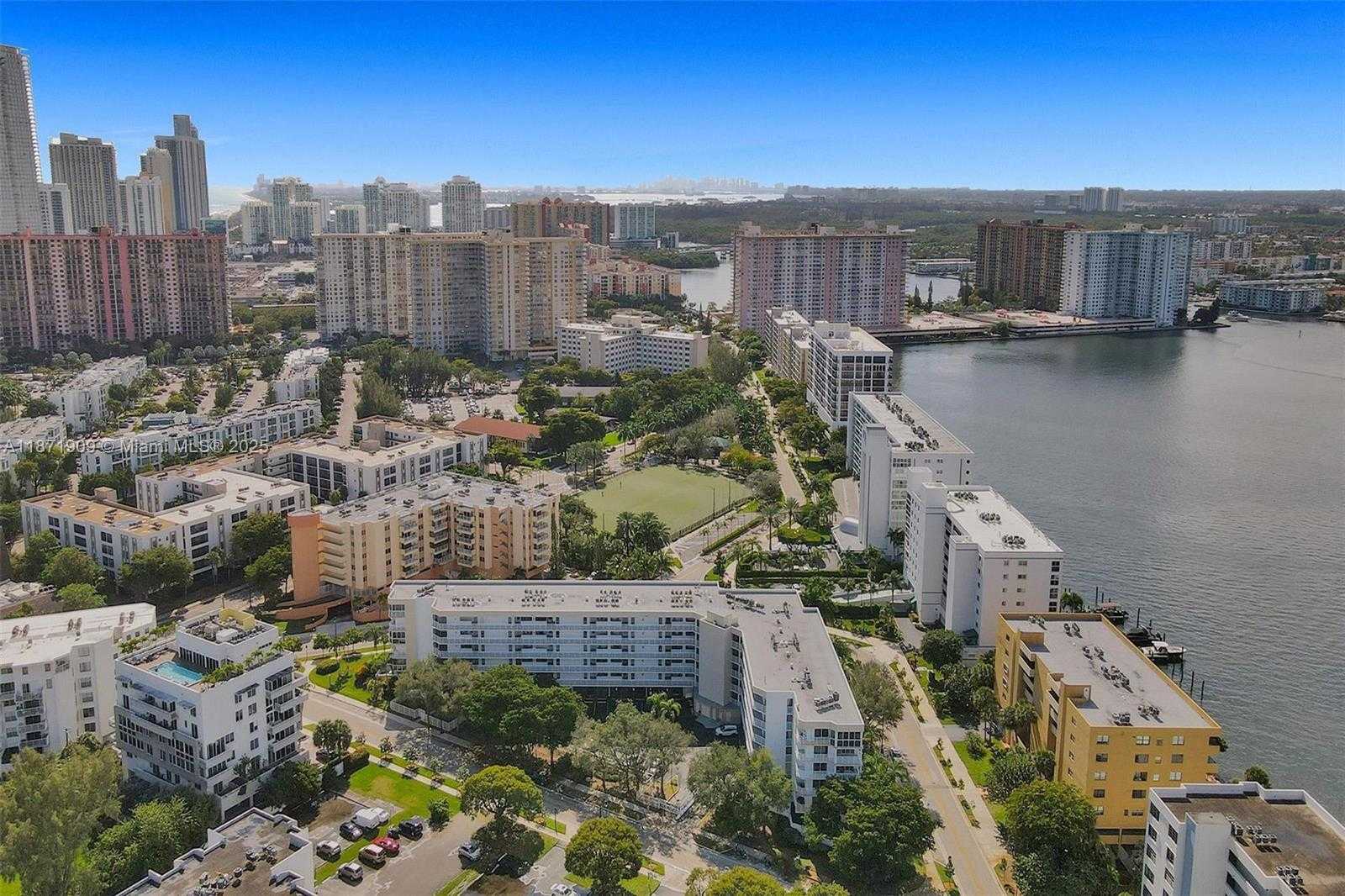 Small Image of 17801 NORTH BAY ROAD #303, Sunny Isles Beach Number 51