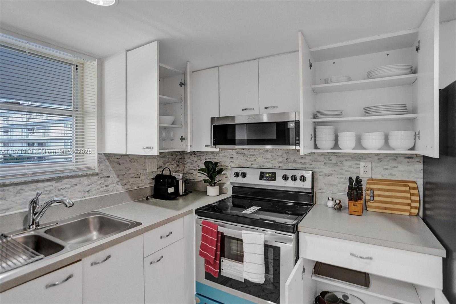 Small Image of 17801 NORTH BAY ROAD #303, Sunny Isles Beach Number 54