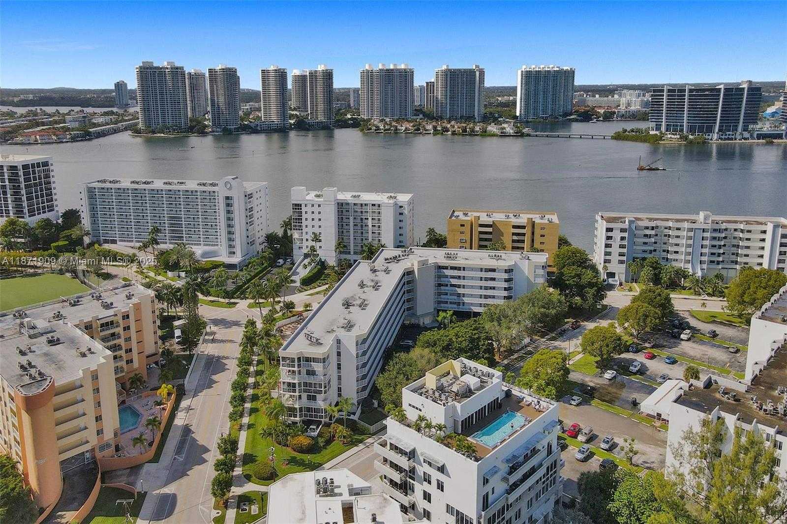 Small Image of 17801 NORTH BAY ROAD #303, Sunny Isles Beach Number 56