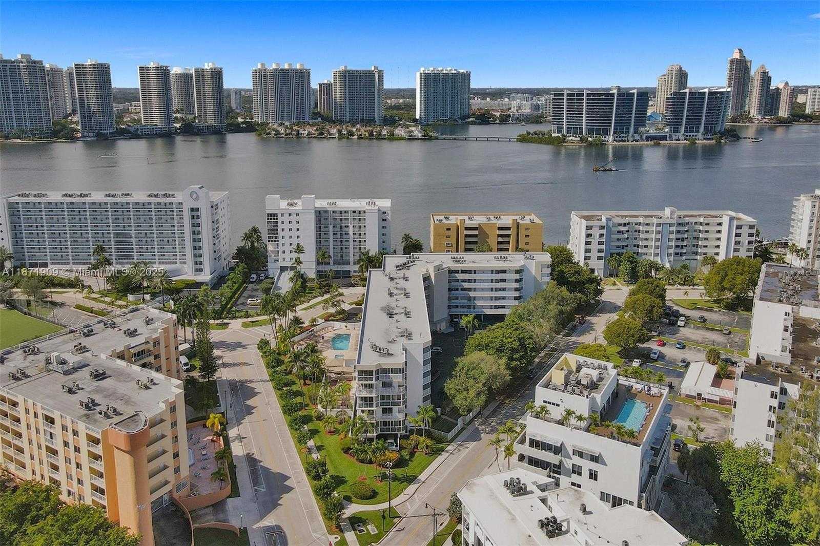 Small Image of 17801 NORTH BAY ROAD #303, Sunny Isles Beach Number 60