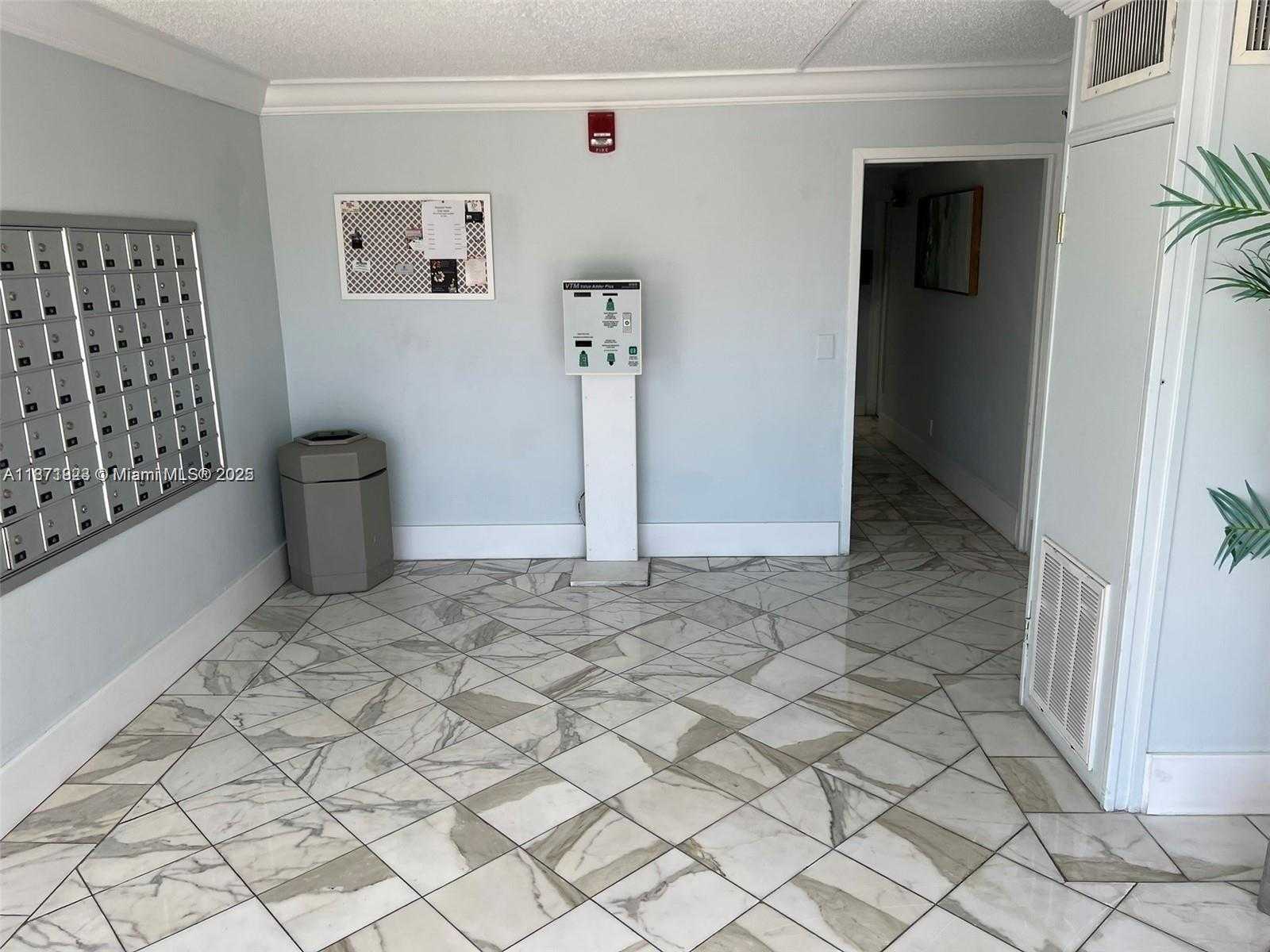 Small Image of 2000 NORTH EAST 135TH ST #905, North Miami Number 16