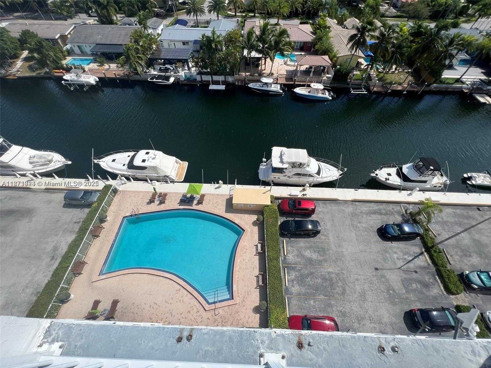 Small Image of 2000 NORTH EAST 135TH ST #905, North Miami Number 2