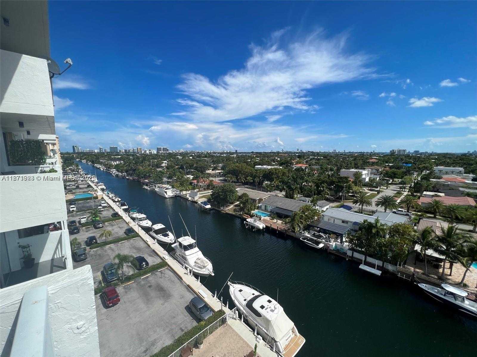 Small Image of 2000 NORTH EAST 135TH ST #905, North Miami Number 3