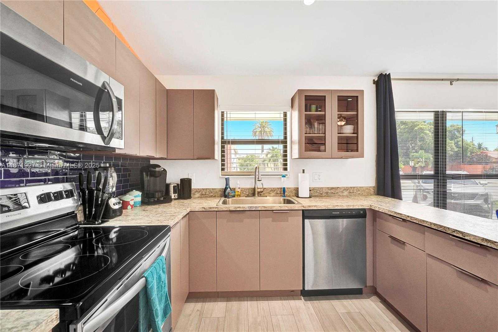 Small Image of 1704 RODMAN ST #1, Hollywood Number 8