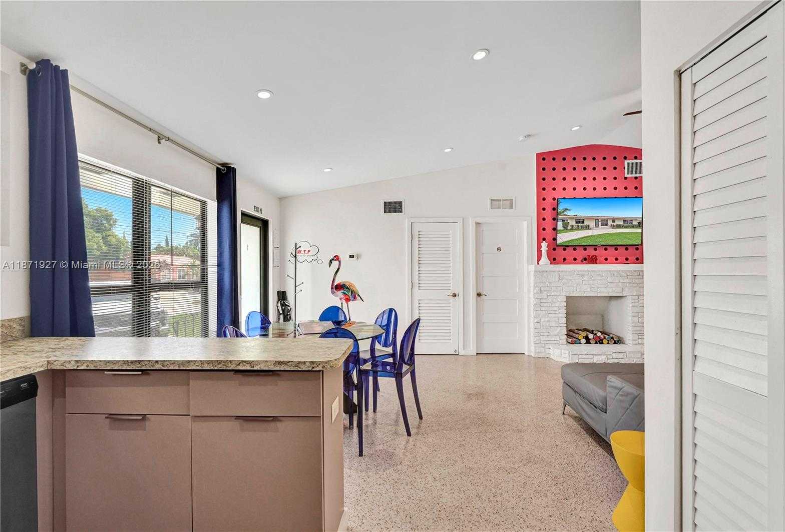 Small Image of 1704 RODMAN ST #1, Hollywood Number 9