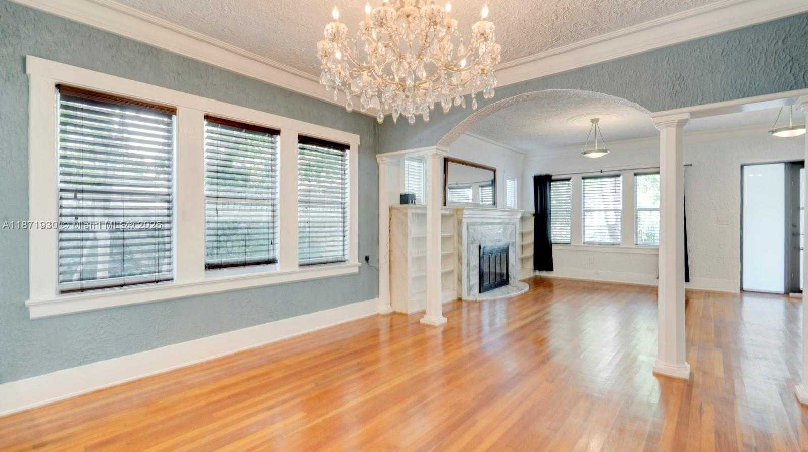 Small Image of 1676 SOUTH WEST 11TH ST, Miami Number 14
