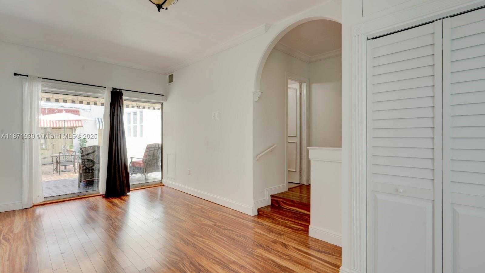 Small Image of 1676 SOUTH WEST 11TH ST, Miami Number 21