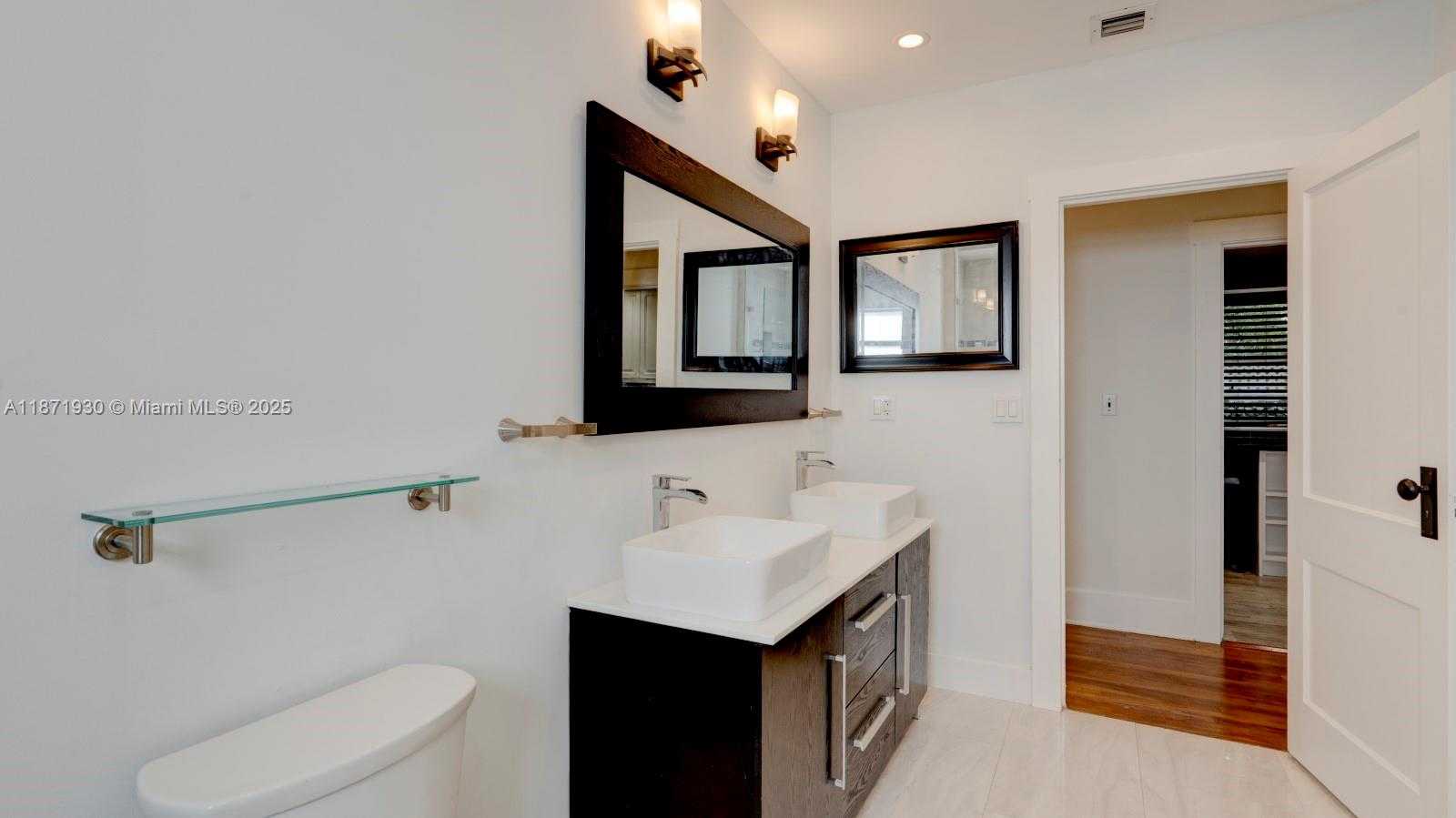Small Image of 1676 SOUTH WEST 11TH ST, Miami Number 26