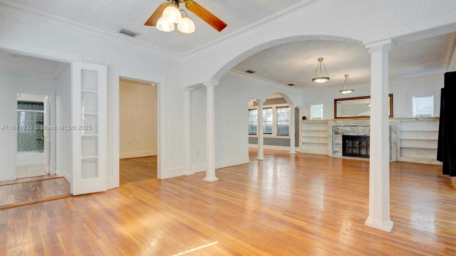Small Image of 1676 SOUTH WEST 11TH ST, Miami Number 3