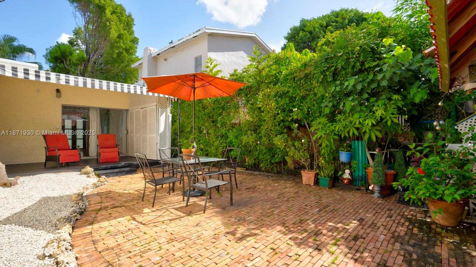 Small Image of 1676 SOUTH WEST 11TH ST, Miami Number 37