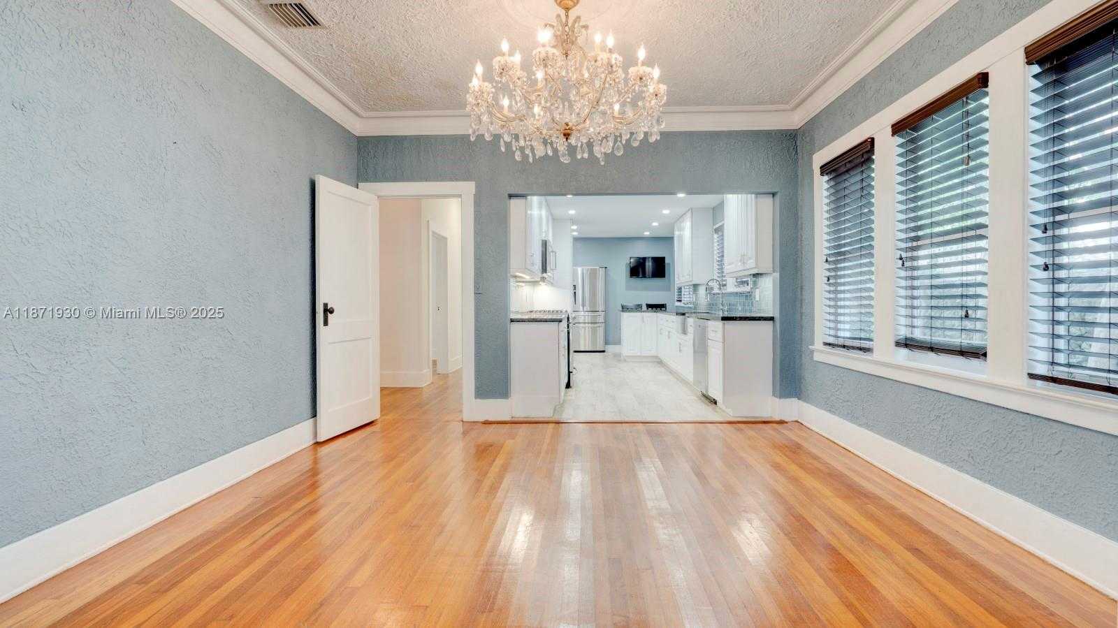 Small Image of 1676 SOUTH WEST 11TH ST, Miami Number 9