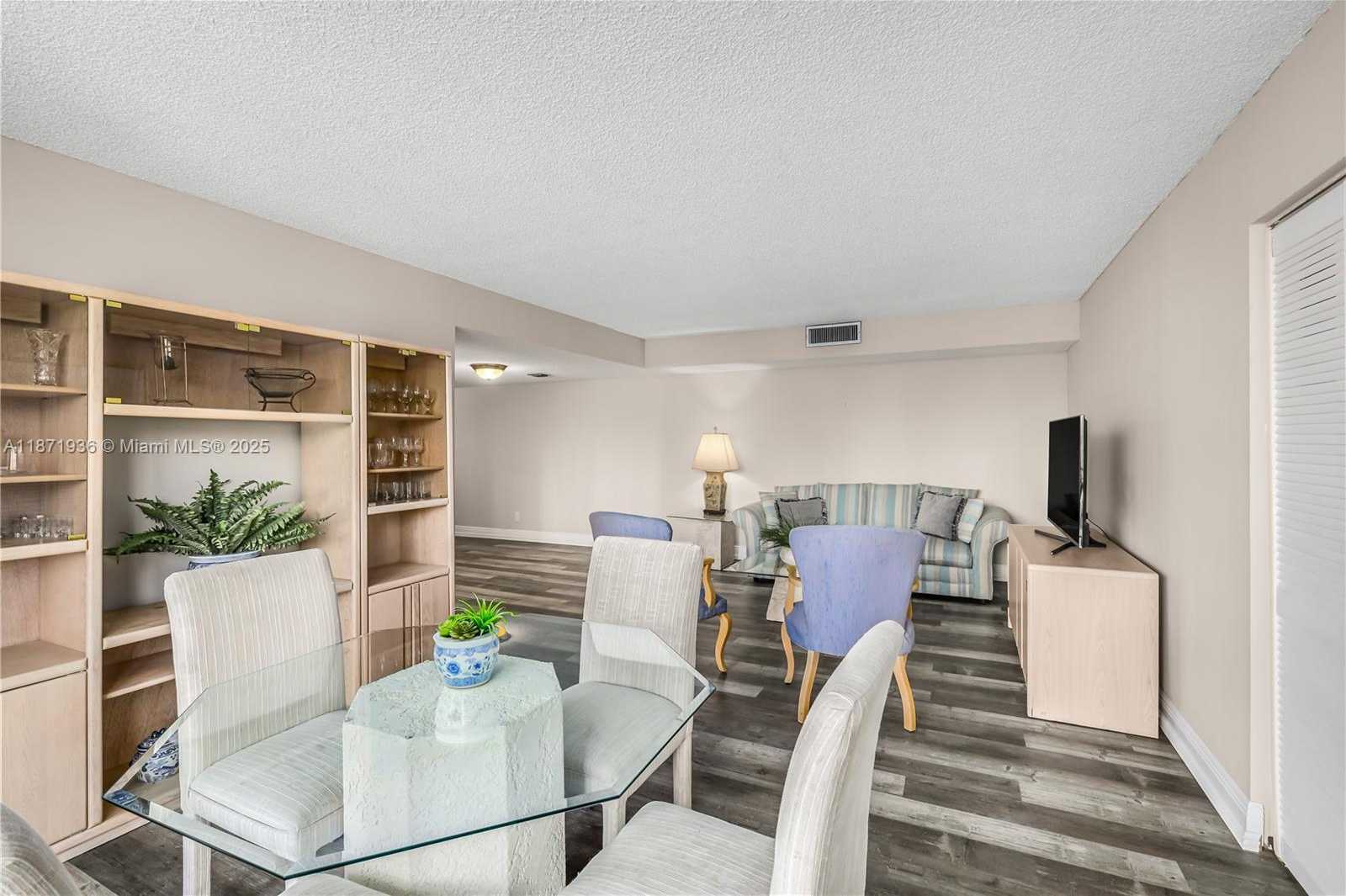 Small Image of 18181 NORTH EAST 31ST CT #304, Aventura Number 7