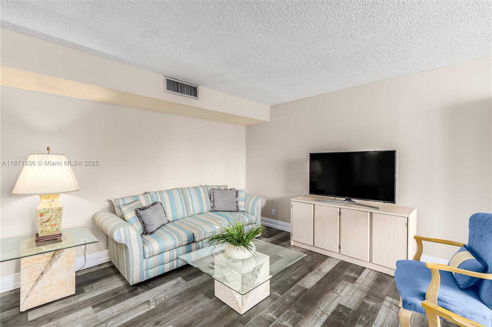 Small Image of 18181 NORTH EAST 31ST CT #304, Aventura Number 9