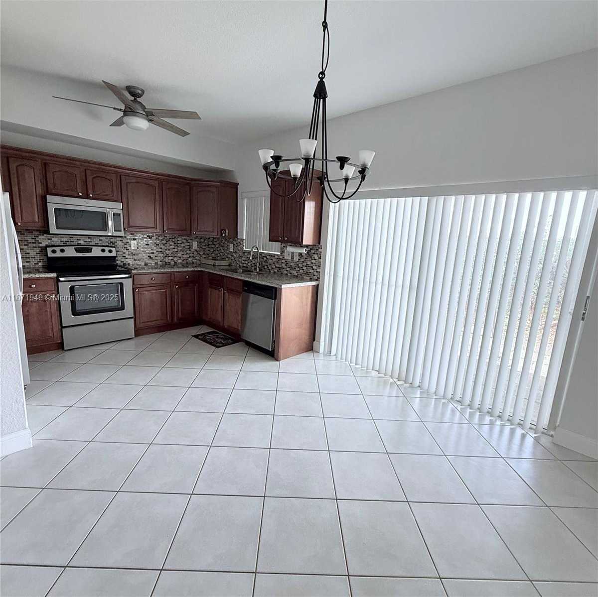 Small Image of 9020 WEST FLAGLER ST #1, Miami Number 3