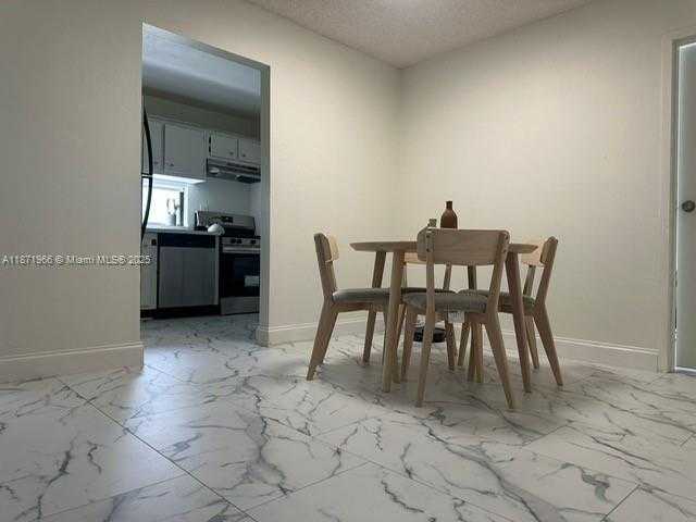 Small Image of 16909 NORTH BAY RD #519, Sunny Isles Beach Number 6