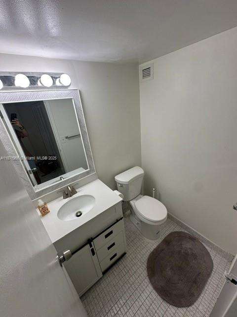 Small Image of 16909 NORTH BAY RD #519, Sunny Isles Beach Number 8