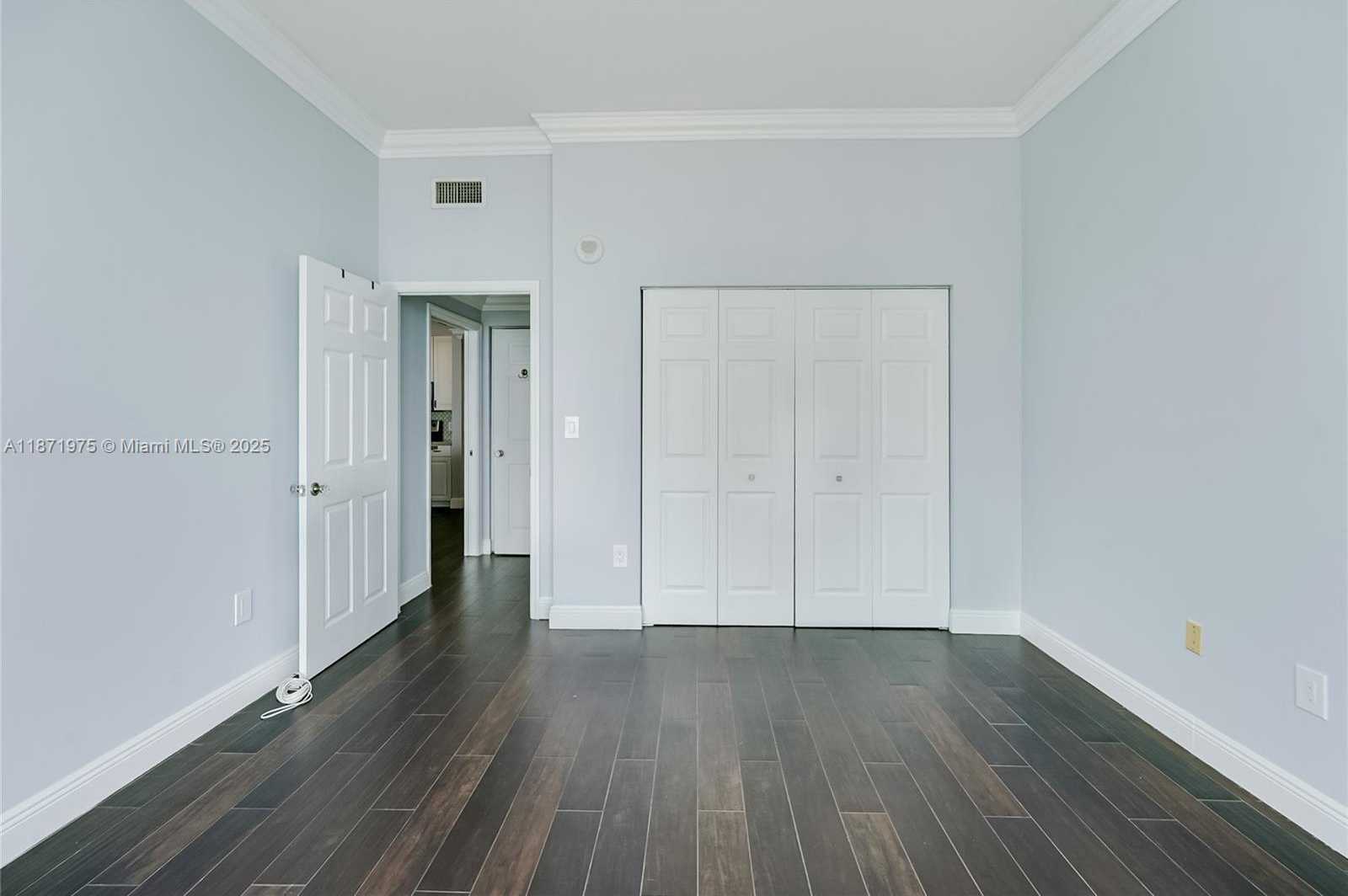 Small Image of 1155 BRICKELL BAY DR #PH205, Miami Number 10