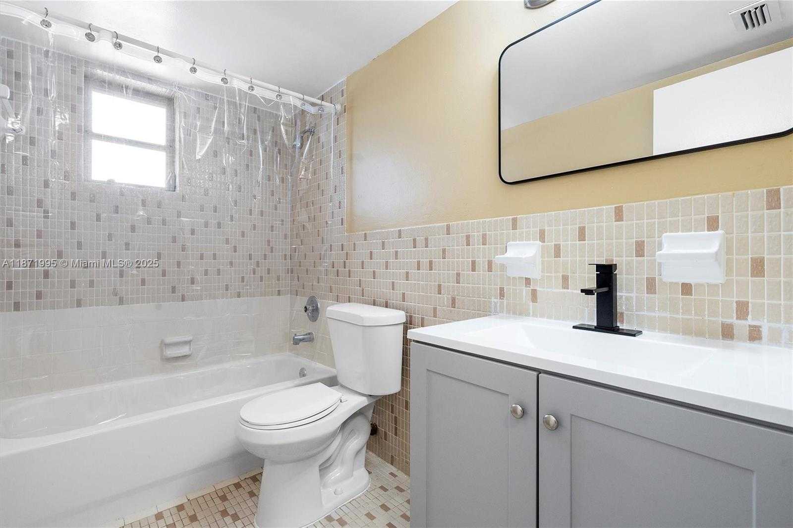 Small Image of 1715 NORTH 16TH AVE #202, Hollywood Number 17