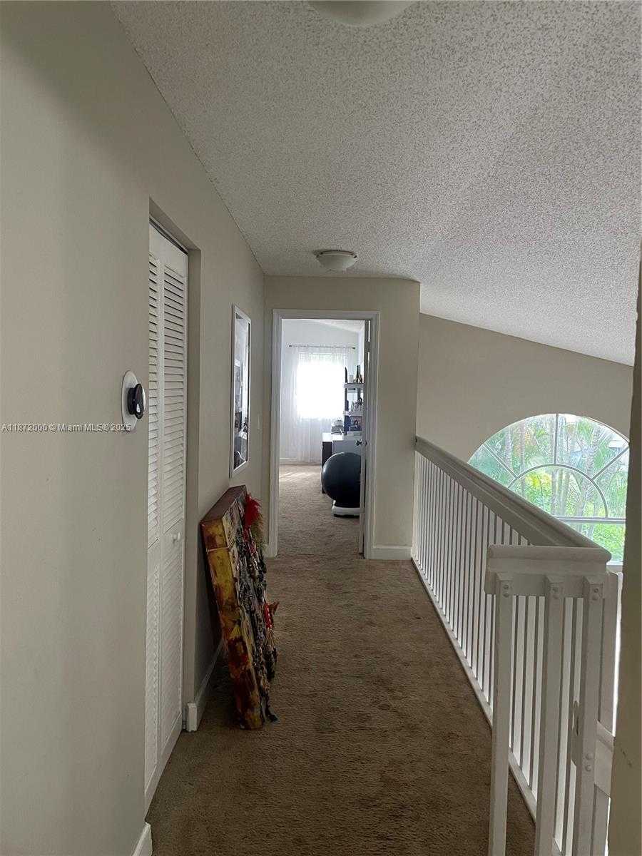 Small Image of 5237 NORTH WEST 112TH PL, Doral Number 14