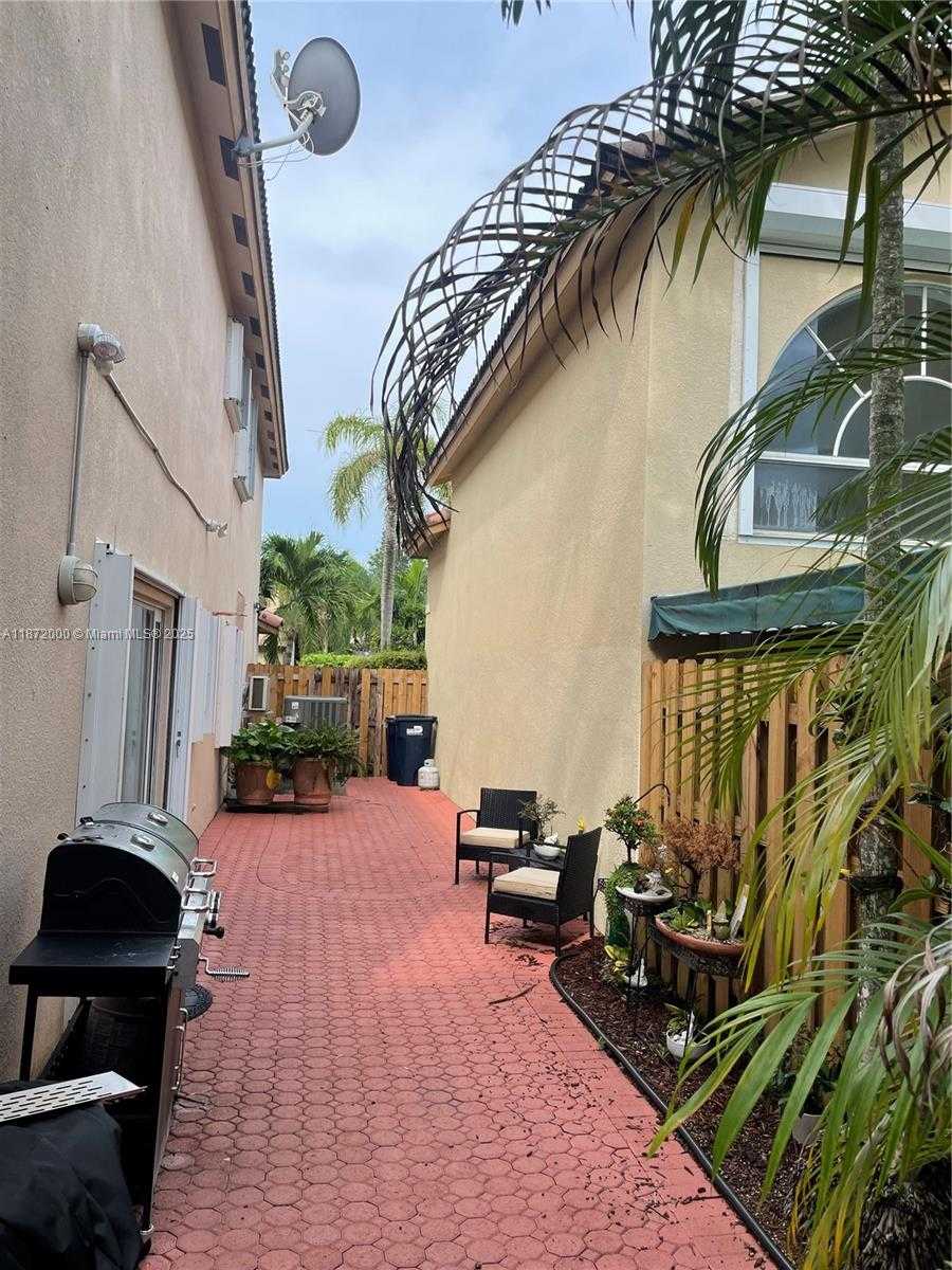 Small Image of 5237 NORTH WEST 112TH PL, Doral Number 23