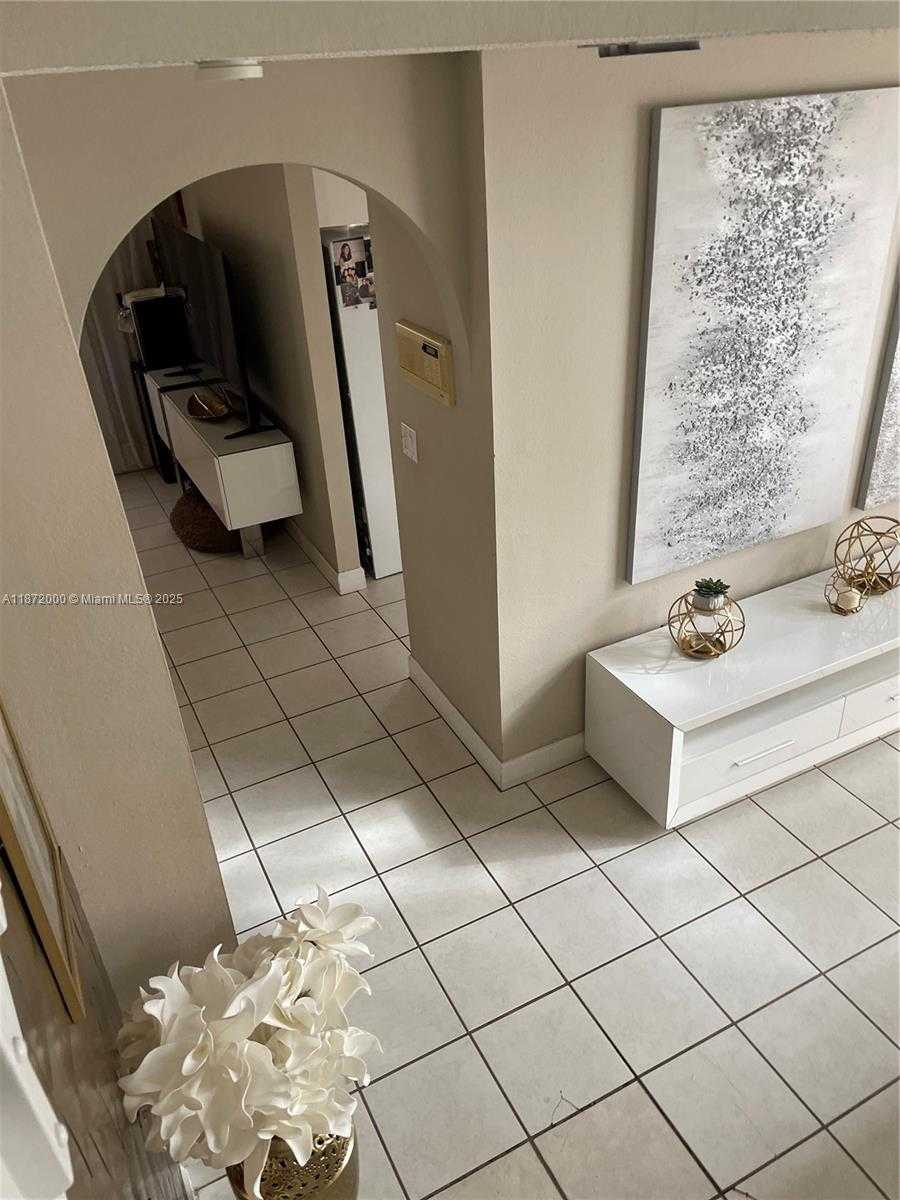 Small Image of 5237 NORTH WEST 112TH PL, Doral Number 6