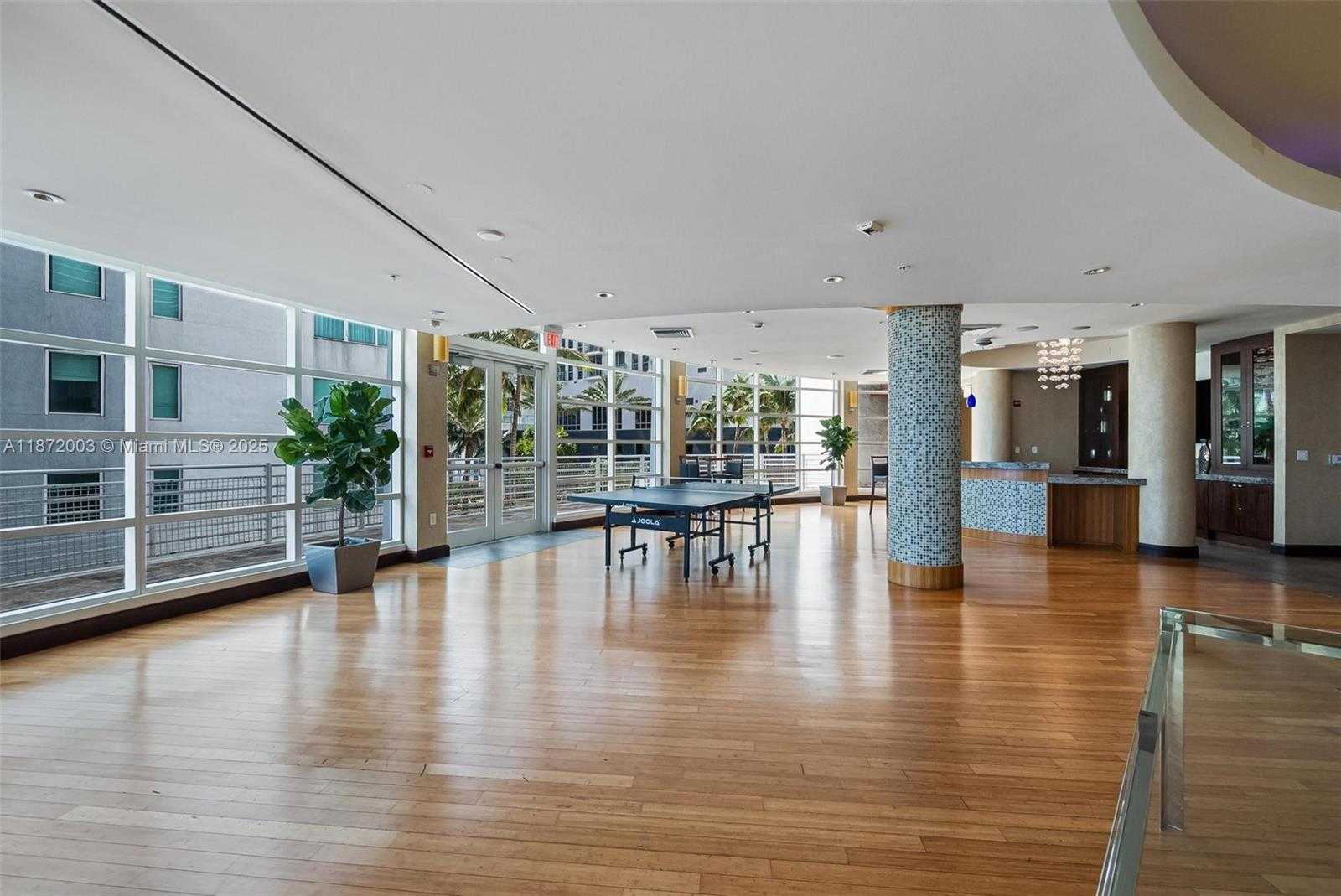 Small Image of 244 BISCAYNE BLVD #445, Miami Number 31