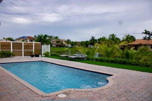 Small Image of 16056 SOUTH WEST 66TH TER #16056, Miami Number 19
