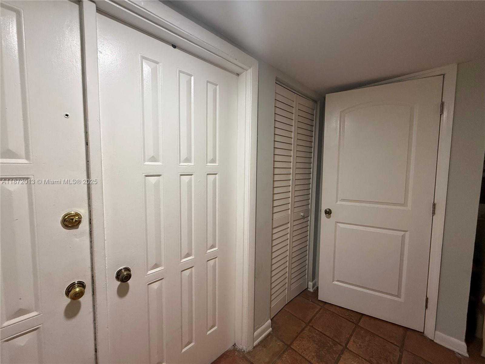 Small Image of 11754 SOUTH WEST 133RD CT, Miami Number 10