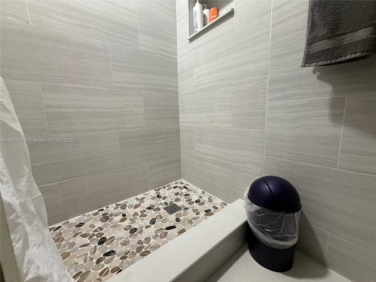Small Image of 11754 SOUTH WEST 133RD CT, Miami Number 17