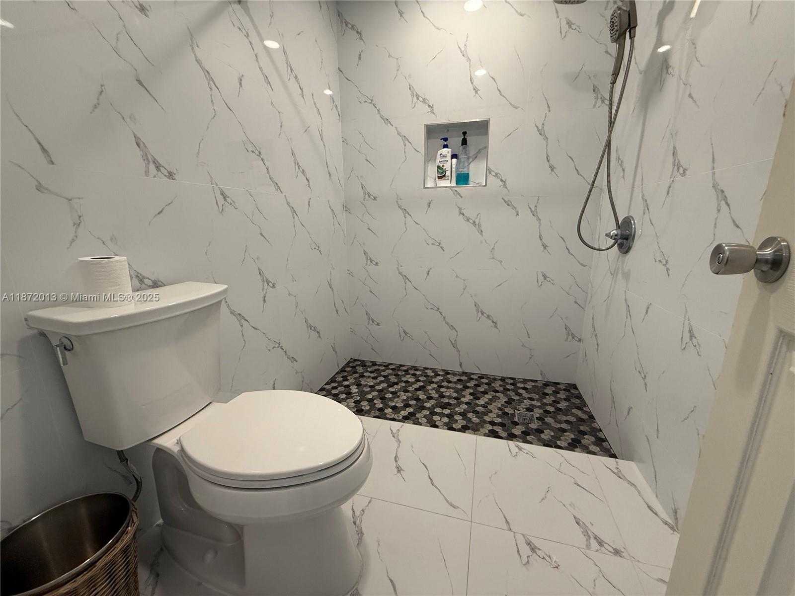 Small Image of 11754 SOUTH WEST 133RD CT, Miami Number 23