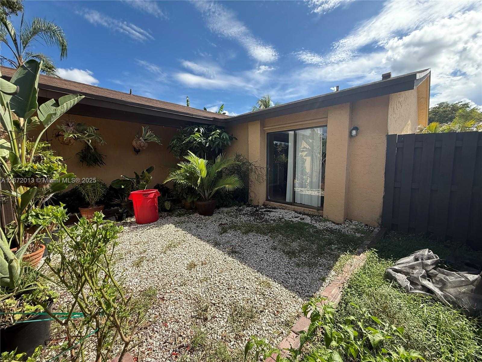 Small Image of 11754 SOUTH WEST 133RD CT, Miami Number 8