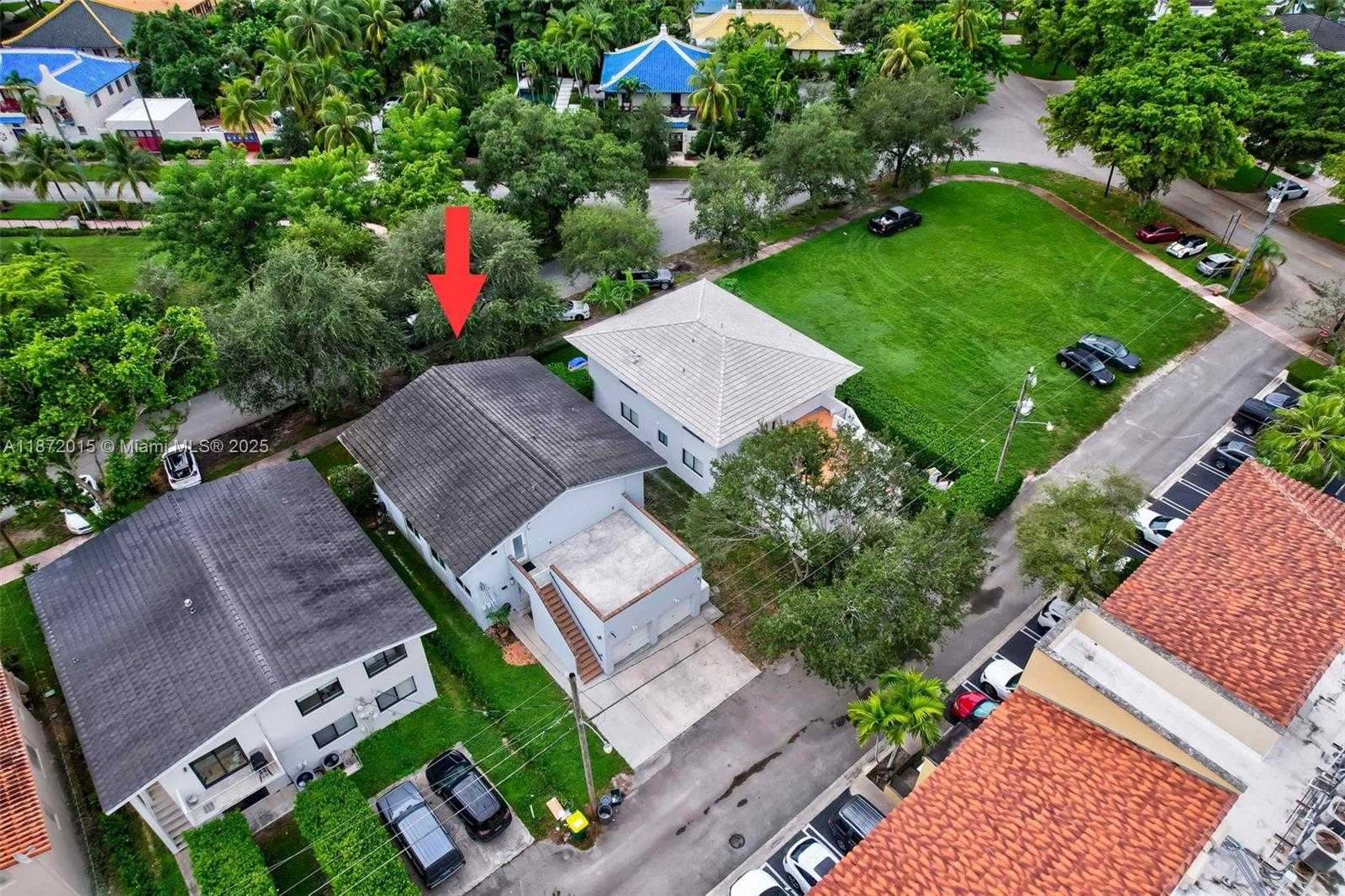 Small Image of 537 MENENDEZ AVE #537, Coral Gables Number 26