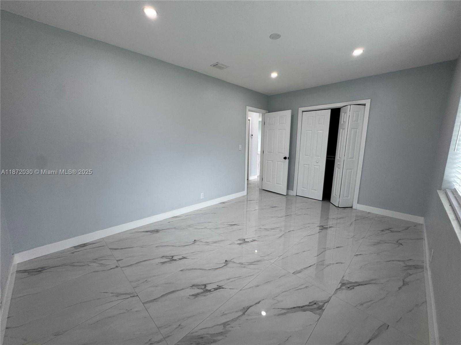 Small Image of 16440 NORTH EAST 10TH AVE, North Miami Beach Number 10