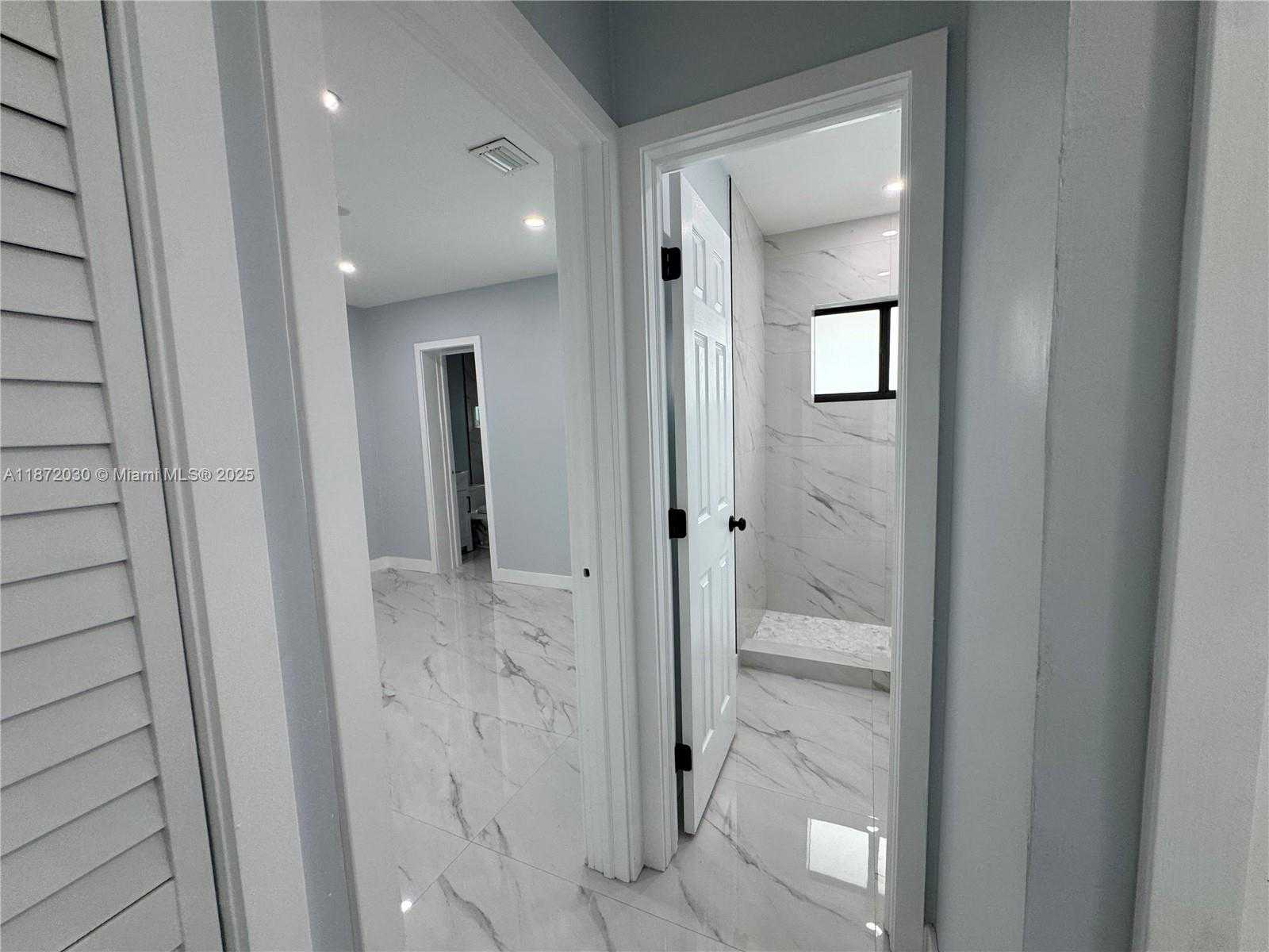 Small Image of 16440 NORTH EAST 10TH AVE, North Miami Beach Number 11