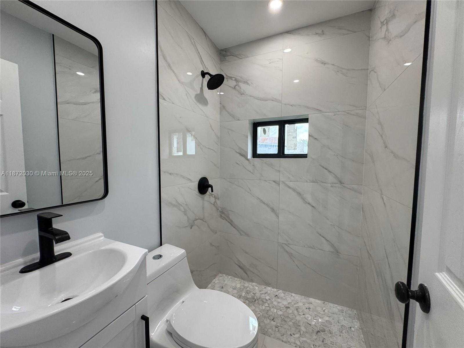 Small Image of 16440 NORTH EAST 10TH AVE, North Miami Beach Number 14