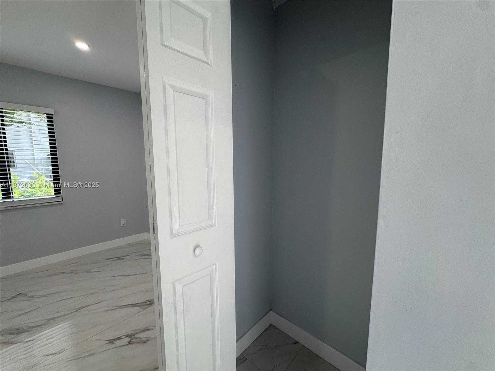 Small Image of 16440 NORTH EAST 10TH AVE #E, North Miami Beach Number 7
