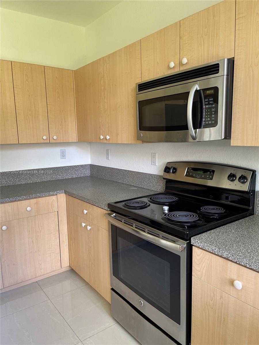 Small Image of 1588 SOUTH EAST 20TH PL, Homestead Number 10