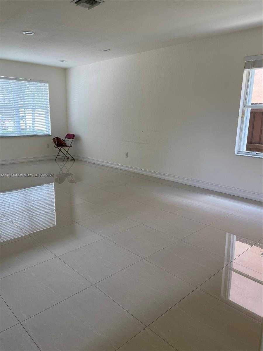 Small Image of 1588 SOUTH EAST 20TH PL, Homestead Number 6