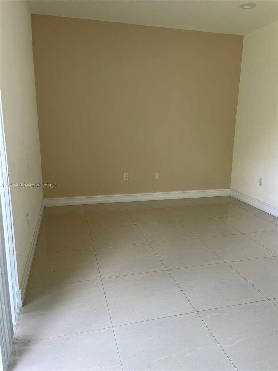 Small Image of 1588 SOUTH EAST 20TH PL, Homestead Number 7