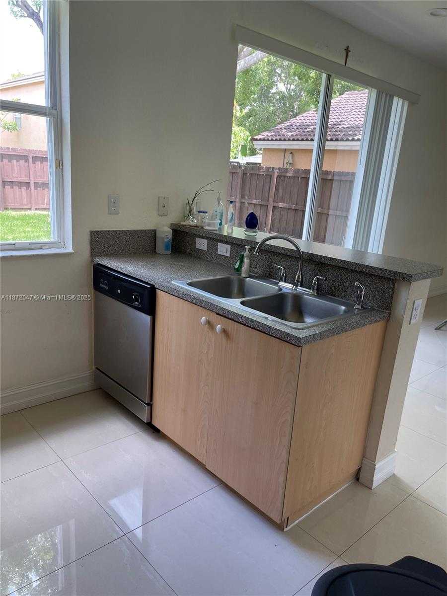 Small Image of 1588 SOUTH EAST 20TH PL, Homestead Number 9