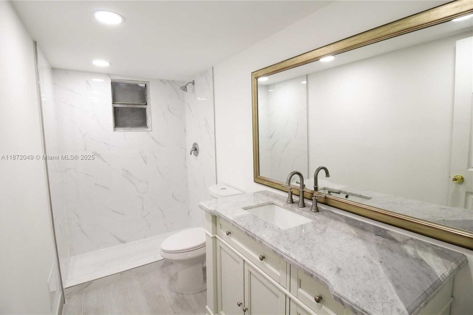 Small Image of 9359 FONTAINEBLEAU BLVD #F207, Miami Number 7