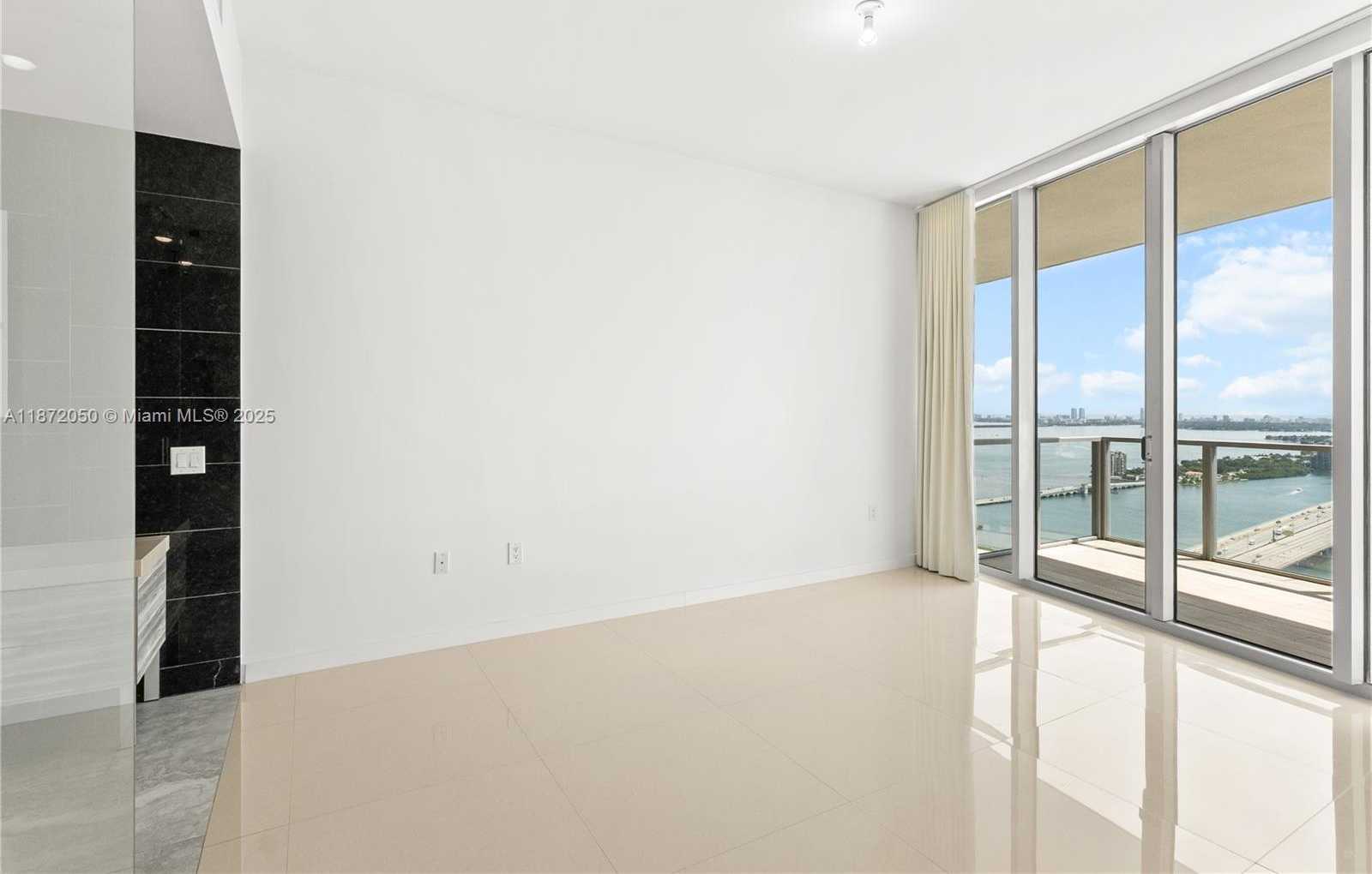 Small Image of 1100 BISCAYNE BLVD #3404, Miami Number 17