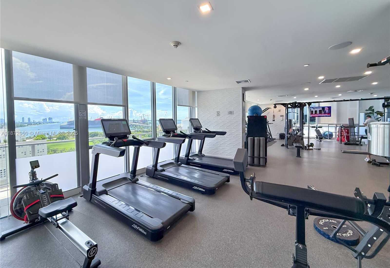 Small Image of 1100 BISCAYNE BLVD #3404, Miami Number 34