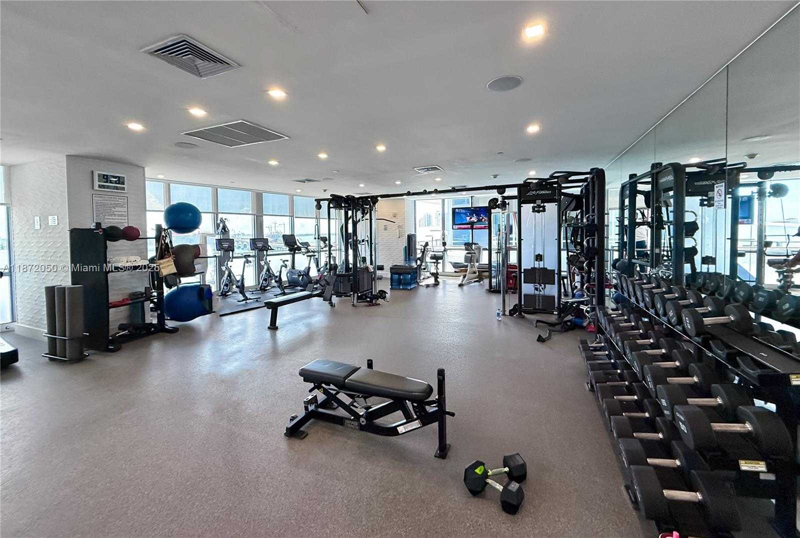 Small Image of 1100 BISCAYNE BLVD #3404, Miami Number 37